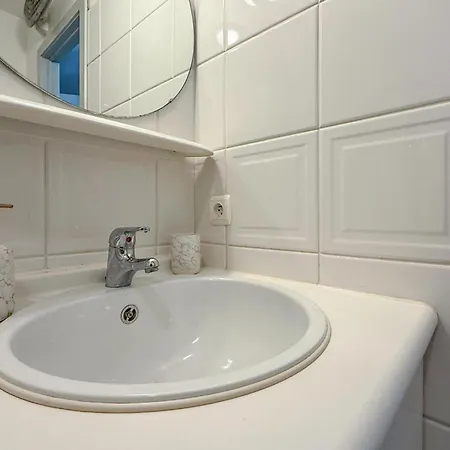 Amazing In Bredene Apartamento