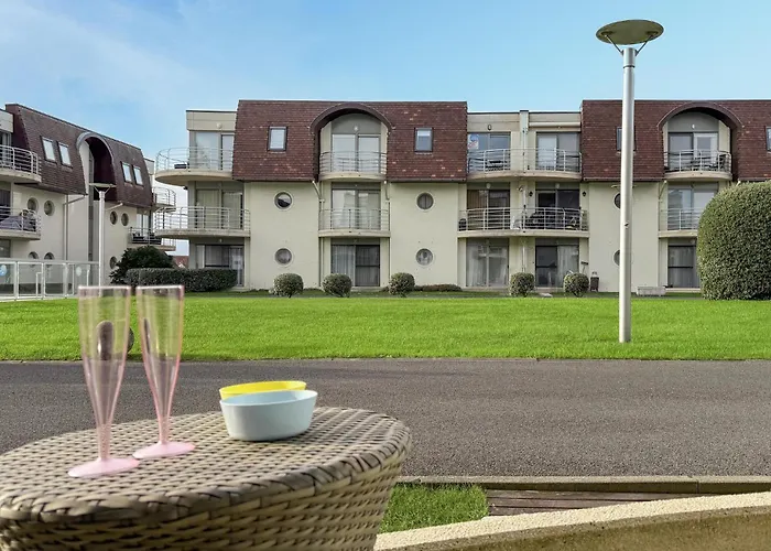 Amazing In Appartement Bredene